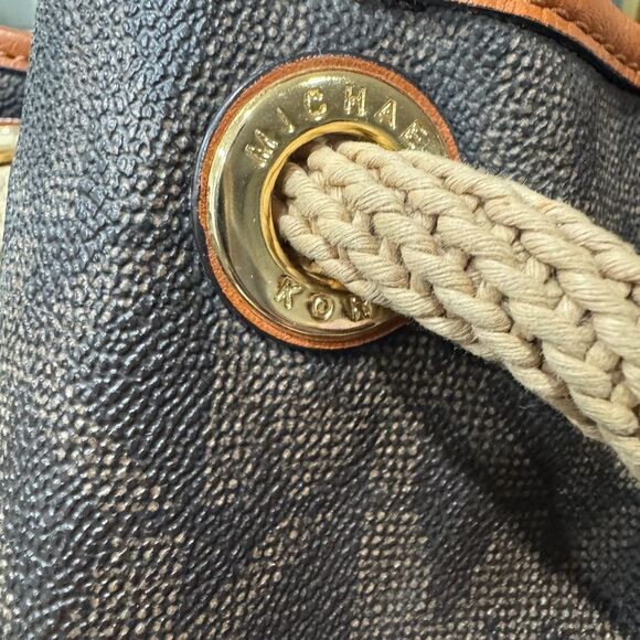 Michael Kors Brown and Tan Tote Bag - Picture 4 of 10